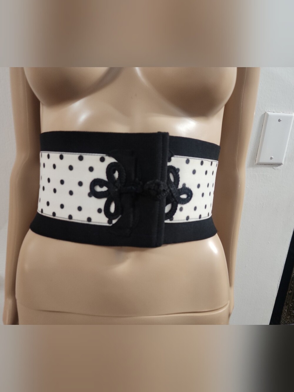 BLACK & WHITE POKA DOT CORSET BELT WAIST CINCHER SIZE XS/24" NWOT 5" WIDE